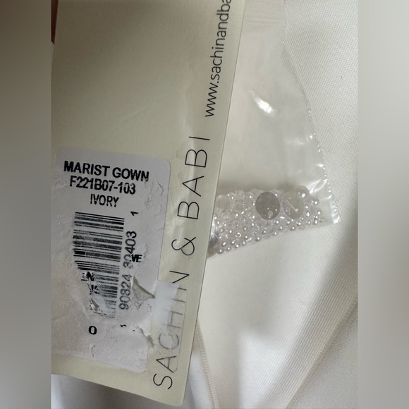 Sachin & Babi Marist Embellished Lace Column Gown - Picture 15 of 15